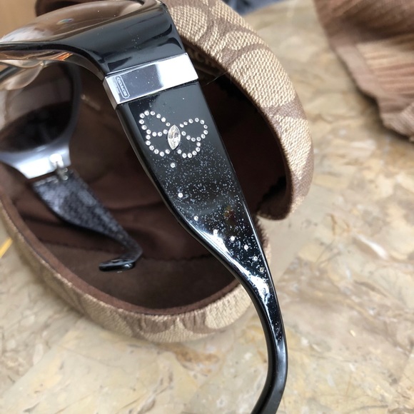 Coach “Suzy” sunglasses with Swarovski crystals - Picture 2 of 2